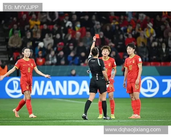 2018年世界杯中国队与英格兰队激烈对决回顾与分析 2018年世界杯中国队与英格兰队激烈对决回顾与分析