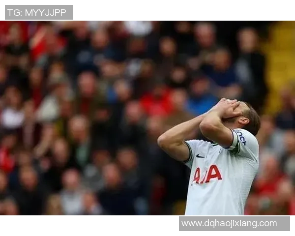 凯恩的传奇之路:从天才少年到足球巨星的辉煌历程与心路历程 凯恩的传奇之路:从天才少年到足球巨星的辉煌历程与心路历程