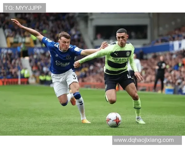 埃弗顿与曼城比赛因恶劣天气推迟球迷期待新赛程安排 埃弗顿与曼城比赛因恶劣天气推迟球迷期待新赛程安排