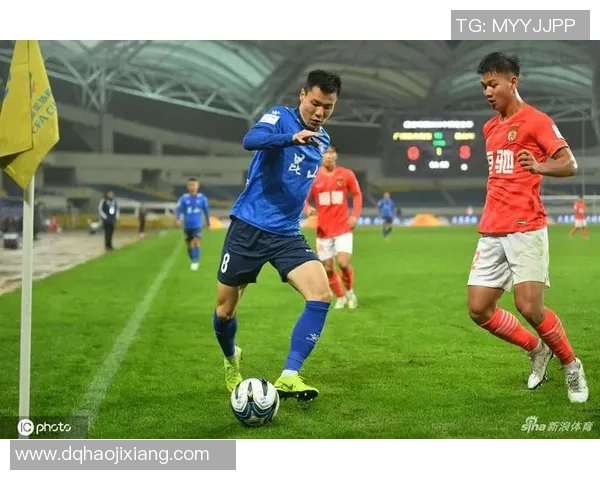 广州恒大与昆山足球队精彩对决直播全程回顾及赛后分析