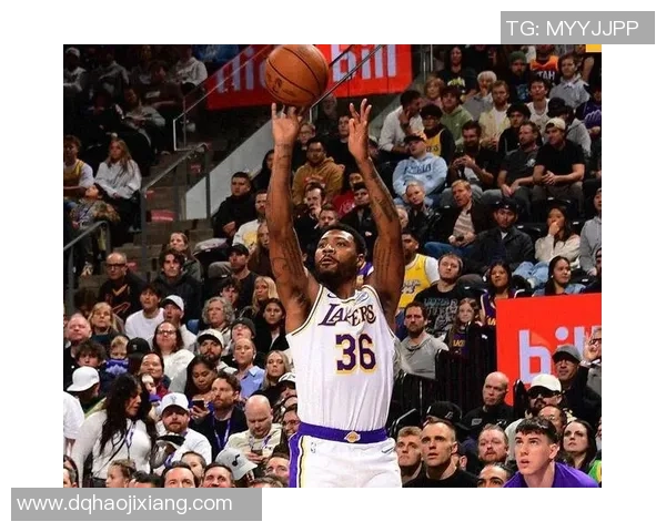 爵士队与湖人队全场激战回顾精彩瞬间与关键时刻分析 爵士队与湖人队全场激战回顾精彩瞬间与关键时刻分析